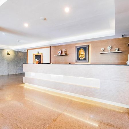Hôtel Capital O 22439 Ratna Forever à Karkal Extérieur photo