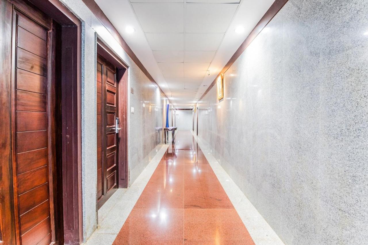 Hôtel Capital O 22439 Ratna Forever à Karkal Extérieur photo